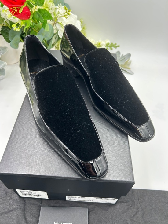 ***********Men’s Saint Laurent black velvet/patent leather loafers. Size 42/9 US main image 5